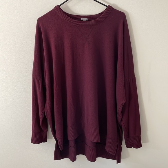 American Eagle Outfitters Sweaters - Aerie AEO Oversized Burgundy Half sleeve sweater size L